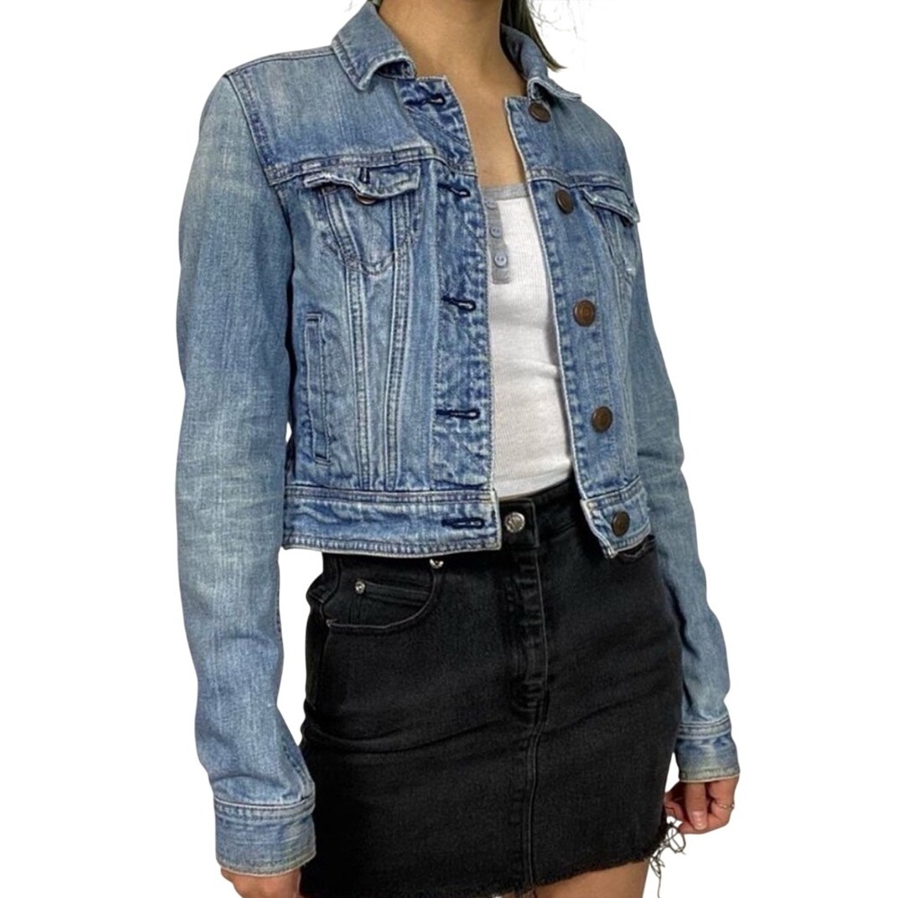 American Eagle Women's Denim Cropped Trucker Jacket Distressed Medium Wash Small